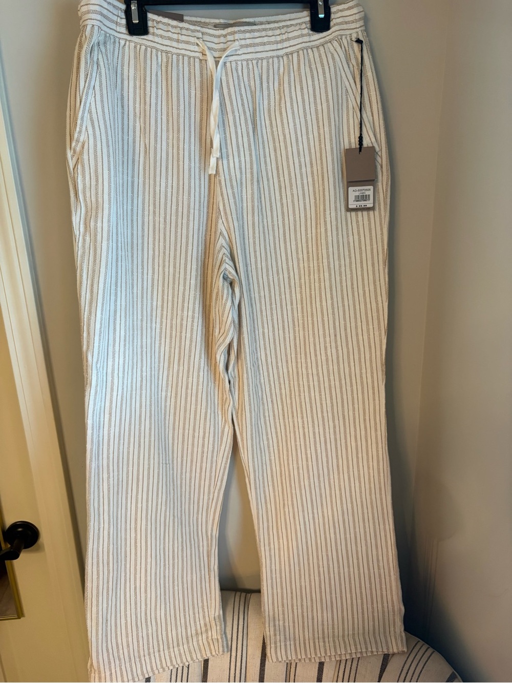 Men's Striped Cream Drawstring Joggers